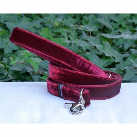 Correa de terciopelo granate