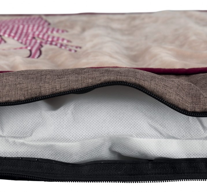 Acceso al relleno de poliester de una sola pieza de la cama Alma